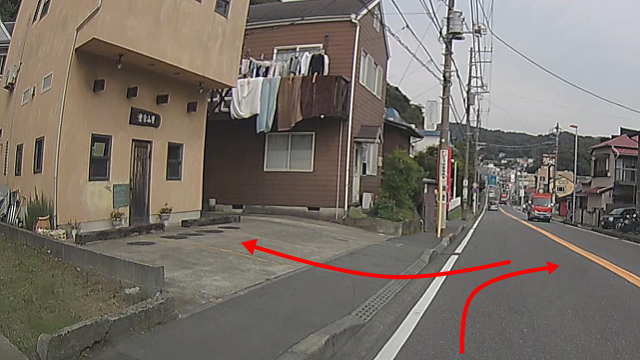 葉山食堂の駐車場