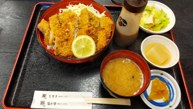 マグロソースカツ丼