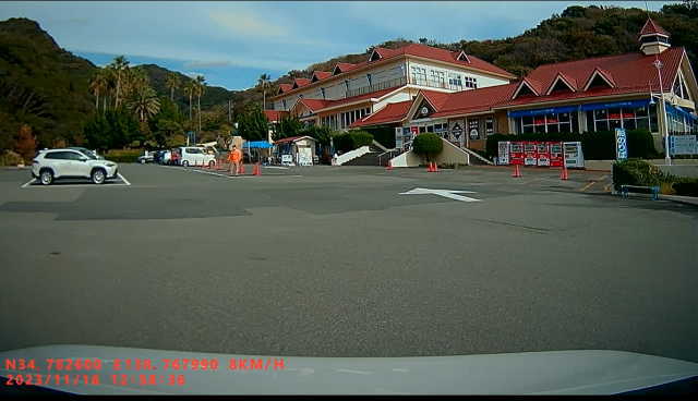 サンセットプラザ堂ヶ島前（無料駐車場）