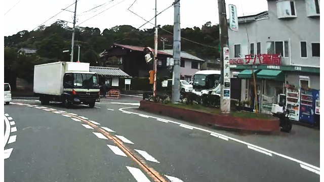 浄妙寺の駐車場入り口前の目印