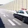 横横道路で取り締まり中のパトカー